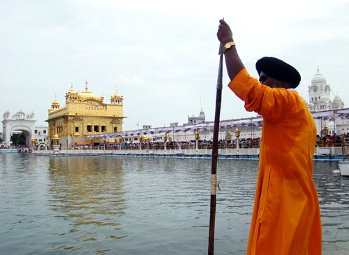 Bridging Divides Between Sikh and Muslim